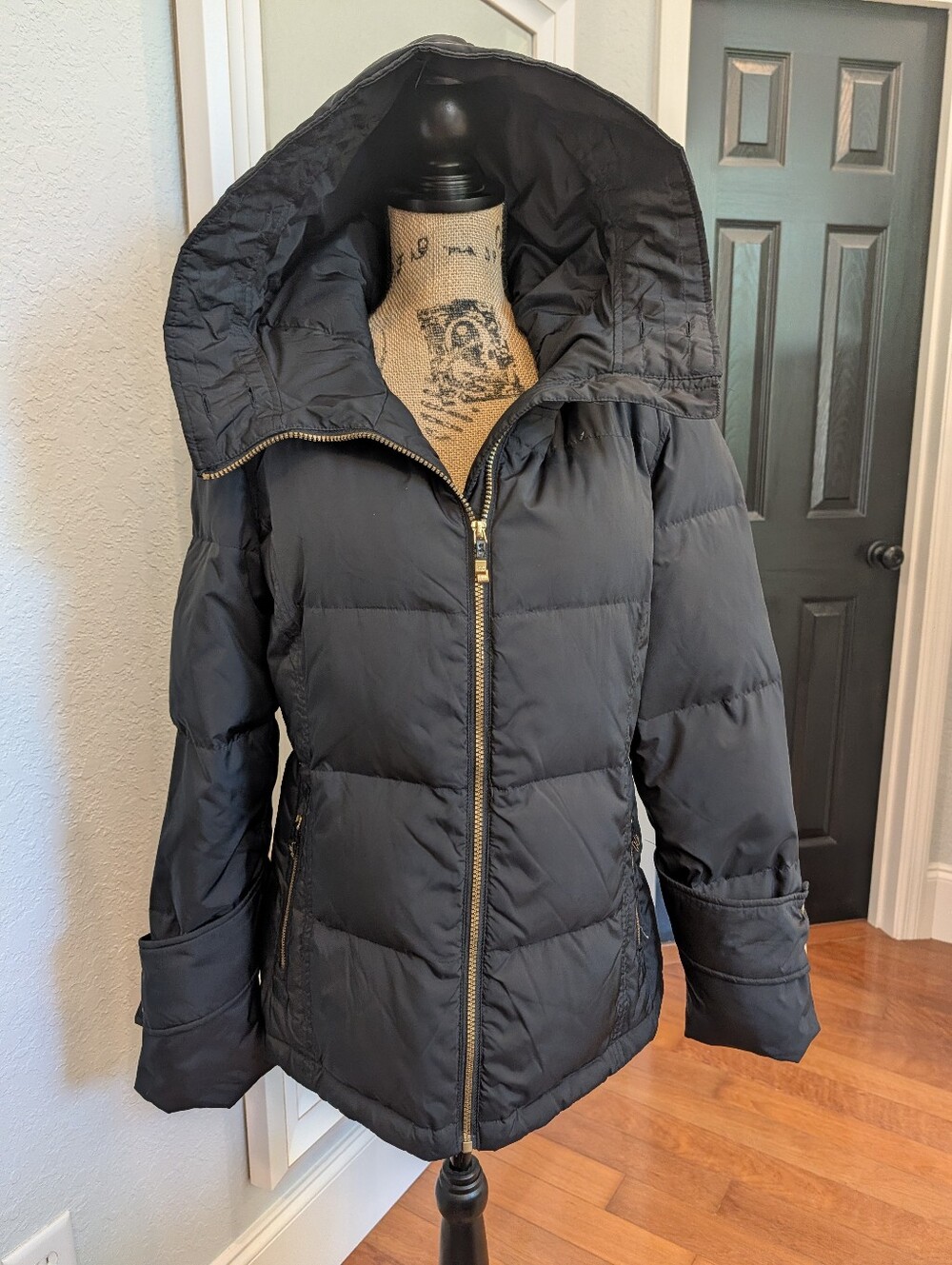 Calvin Klein Down Filled Black Hooded Puffer Jacket/Winter Coat